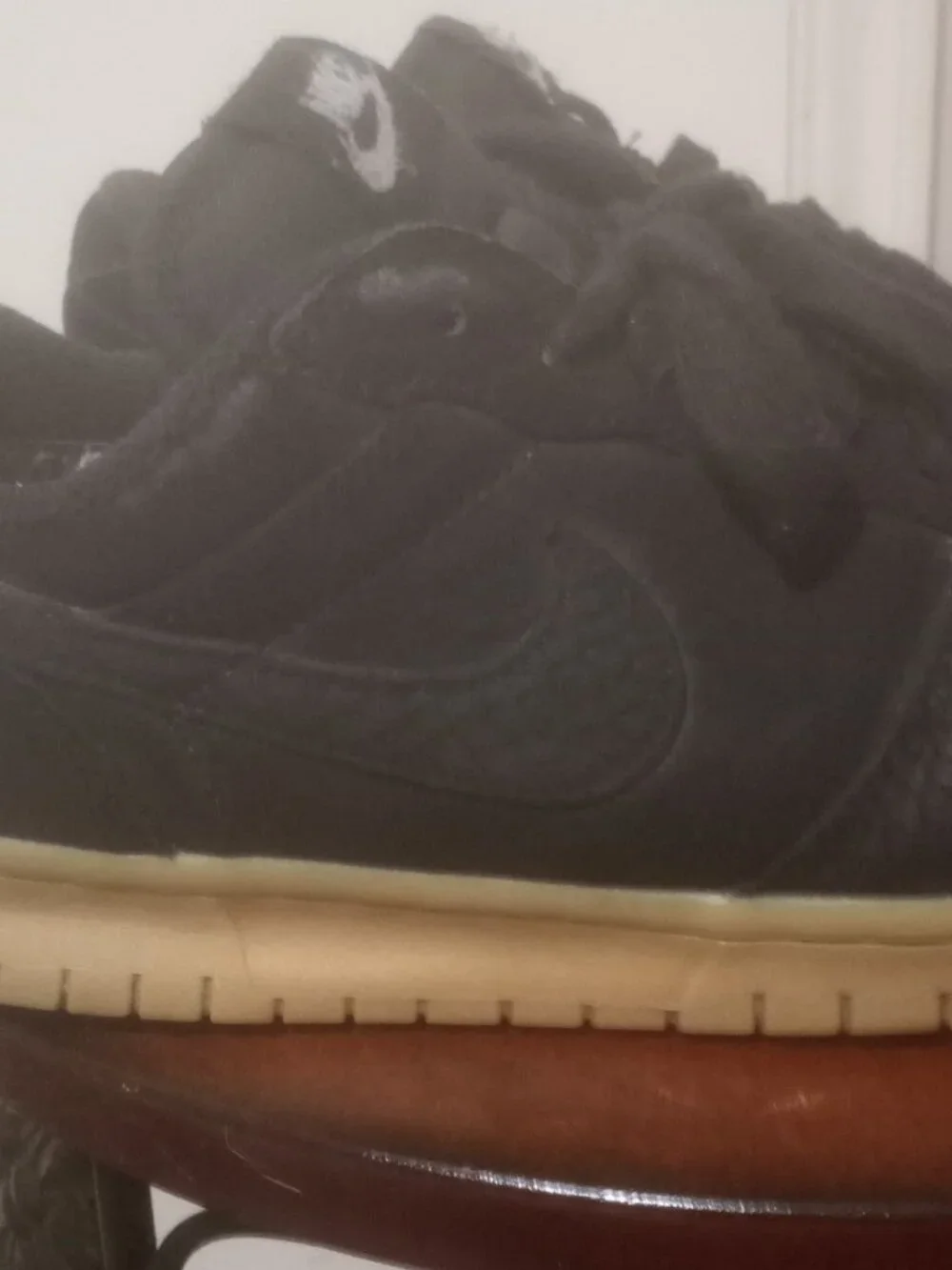 Big Nike Lux Low Black Snakeskin Gum Men's Size 8 Rare Edition